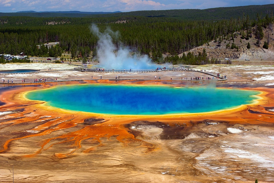 grand-prismatic-spring-yellowstone